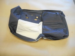 Takapenkin  vasemman puolen  istuinverhoilu  alkuper&auml;isosa   VOLVO 31307623.   Volvo S40,   2008 - 2012,   Volvo V50,  2008-2012. Sisustan koodi:&nbsp; 5DFT.