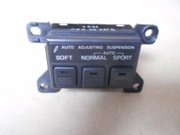 S&auml;&auml;dett&auml;v&auml;n vaimennuksen  kytkin  alkuper&auml;isosa  MAZDA GJ22-66-6A0B.   Mazda MX-6,  1990-1992,