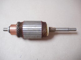 K&auml;ynnistysmoottorin ankkuri  REAL 220 04 022.  12V.  OE  FIAT 4154276, ym.  Fiat 124,   Fiat 125,   Fiat 132.   Lada takavetoiset ja Niva.