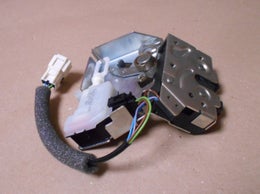 Takaluukun lukkolaite  alkuper&auml;isosa  FORD 4772533,  3S71-A43102-AC.   Ford Mondeo Mk3   Sedan  (B4Y),  Ford Mondeo Mk3 Hatchback  (B5Y),  Ford Mondeo Mk3 Farmari  (BWY),   2003-2007