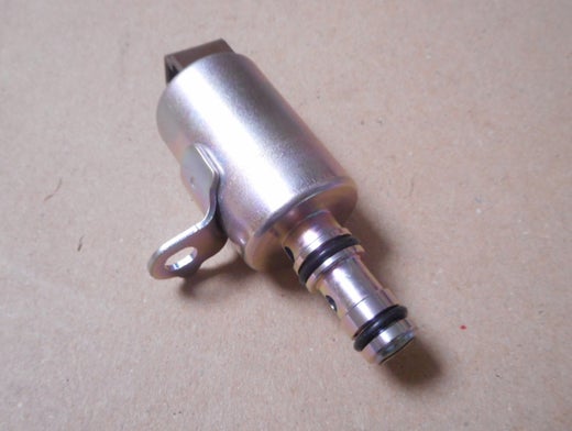 Automaattivaihteiston  solenoidiventtiili  alkuper&auml;isosa  HONDA 28400-RCT-003.  Honda Element,  2003-2006,  ym.