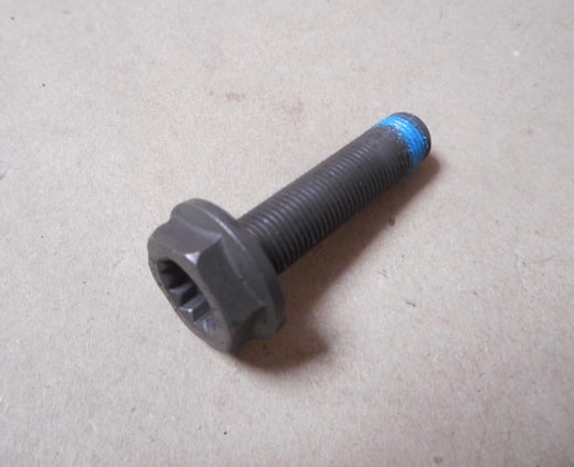 Vauhtipy&ouml;r&auml;n pultti  alkuper&auml;isosa  VOLVO 9176203.