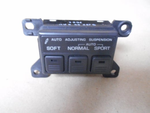 S&auml;&auml;dett&auml;v&auml;n vaimennuksen  kytkin  alkuper&auml;isosa  MAZDA GJ22-66-6A0B.   Mazda MX-6,  1990-1992,