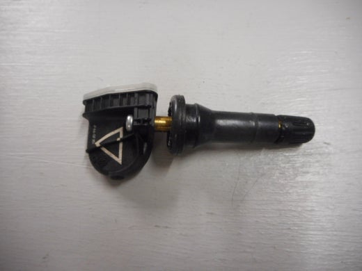 Rengaspaineanturi  alkuper&auml;isosa  FORD 2036804.  Ford Fiesta Mk7,  Ford Focus Mk4,  Ford Mondeo Mk5,  Ford Ecosport Mk2,  Ford S-Max Mk2,  Ford Galaxy Mk3,  Ford Ranger Mk3,   Ford Transit V363,  Ford Transit Custom V362,  ym, ym.